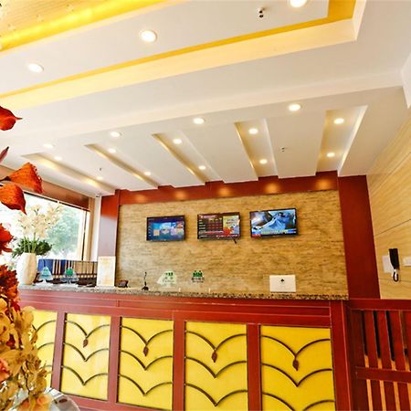 Greentree Inn Liaoning Dalian Development Zone Jinma Road Pedestrian Street Express Hotel Екстериор снимка