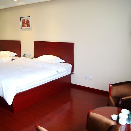 Greentree Inn Liaoning Dalian Development Zone Jinma Road Pedestrian Street Express Hotel Екстериор снимка