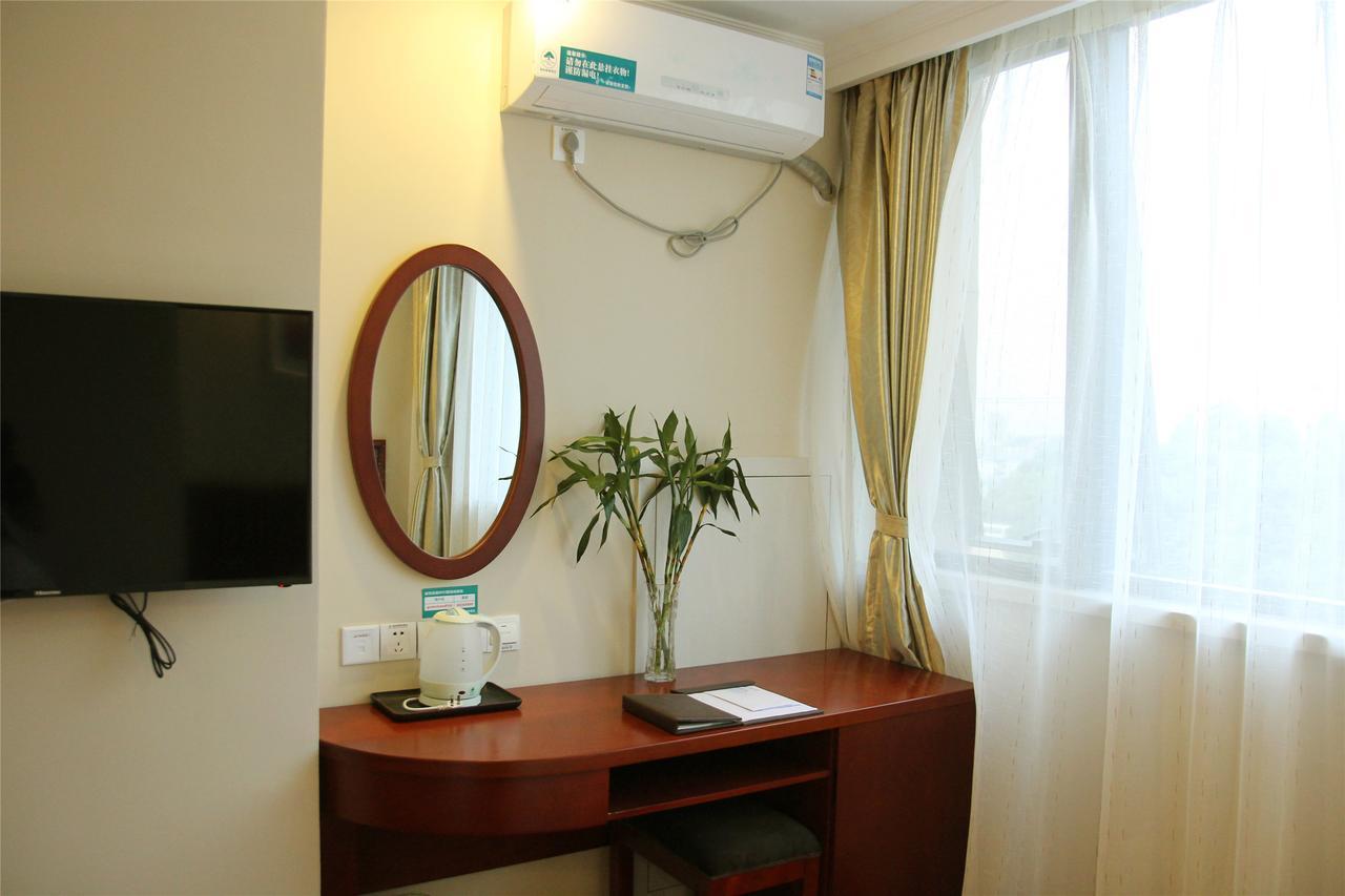 Greentree Inn Liaoning Dalian Development Zone Jinma Road Pedestrian Street Express Hotel Екстериор снимка
