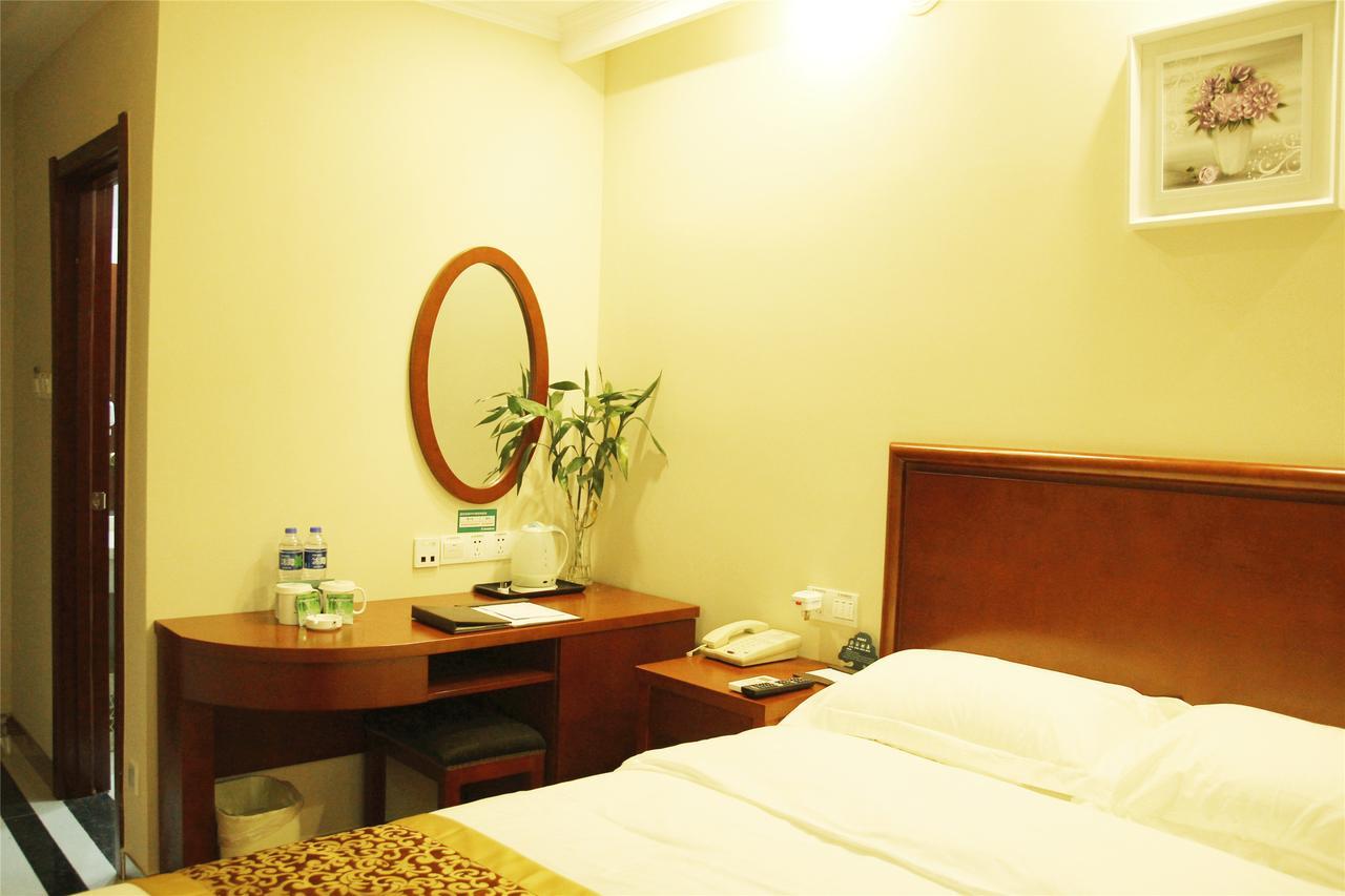 Greentree Inn Liaoning Dalian Development Zone Jinma Road Pedestrian Street Express Hotel Екстериор снимка
