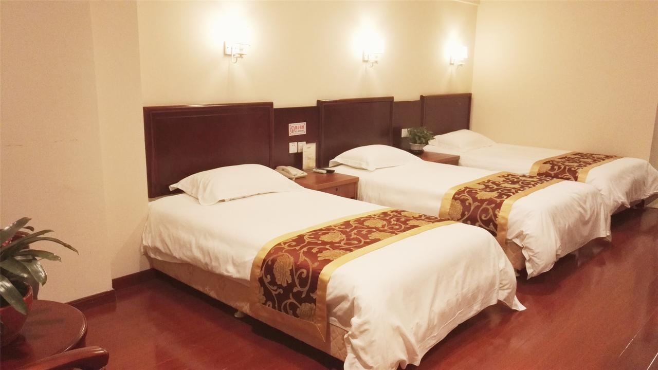 Greentree Inn Liaoning Dalian Development Zone Jinma Road Pedestrian Street Express Hotel Екстериор снимка