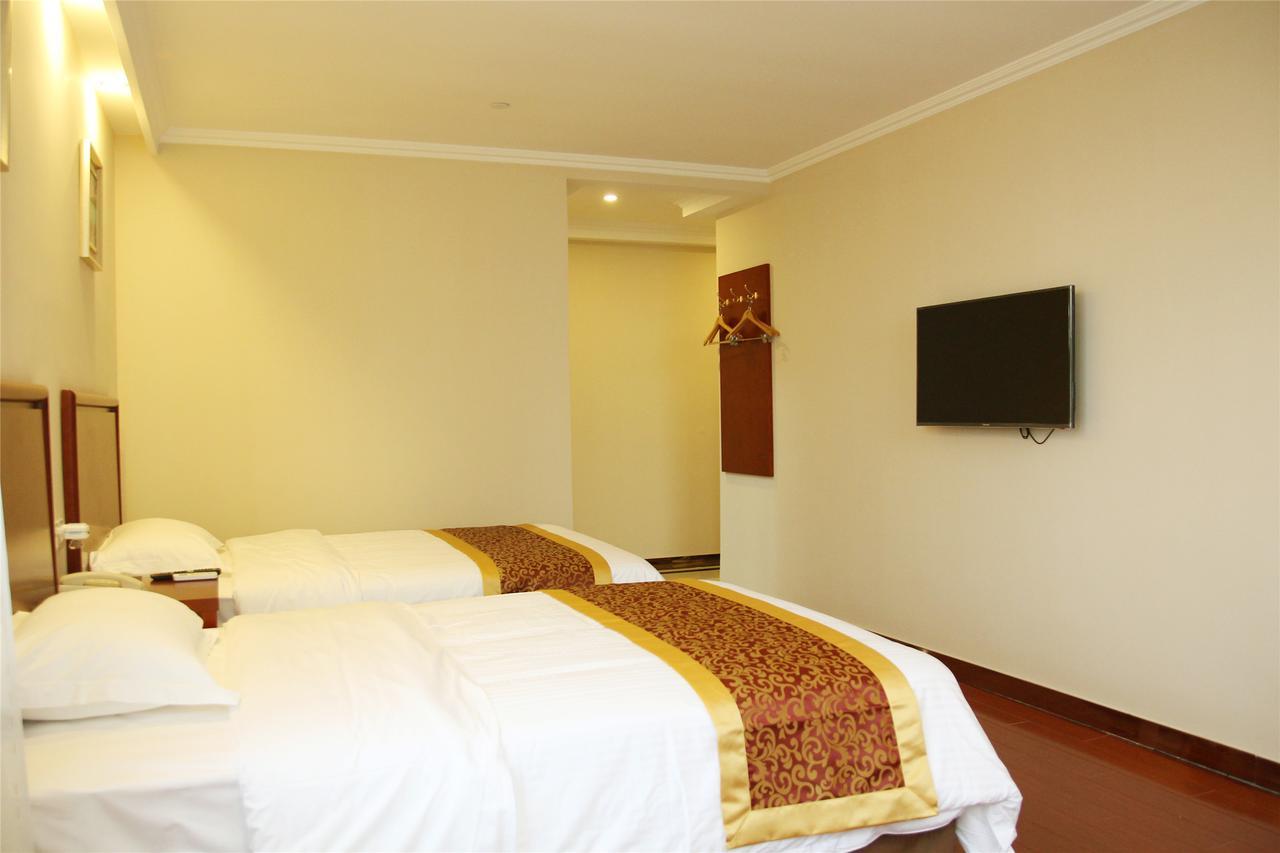 Greentree Inn Liaoning Dalian Development Zone Jinma Road Pedestrian Street Express Hotel Екстериор снимка