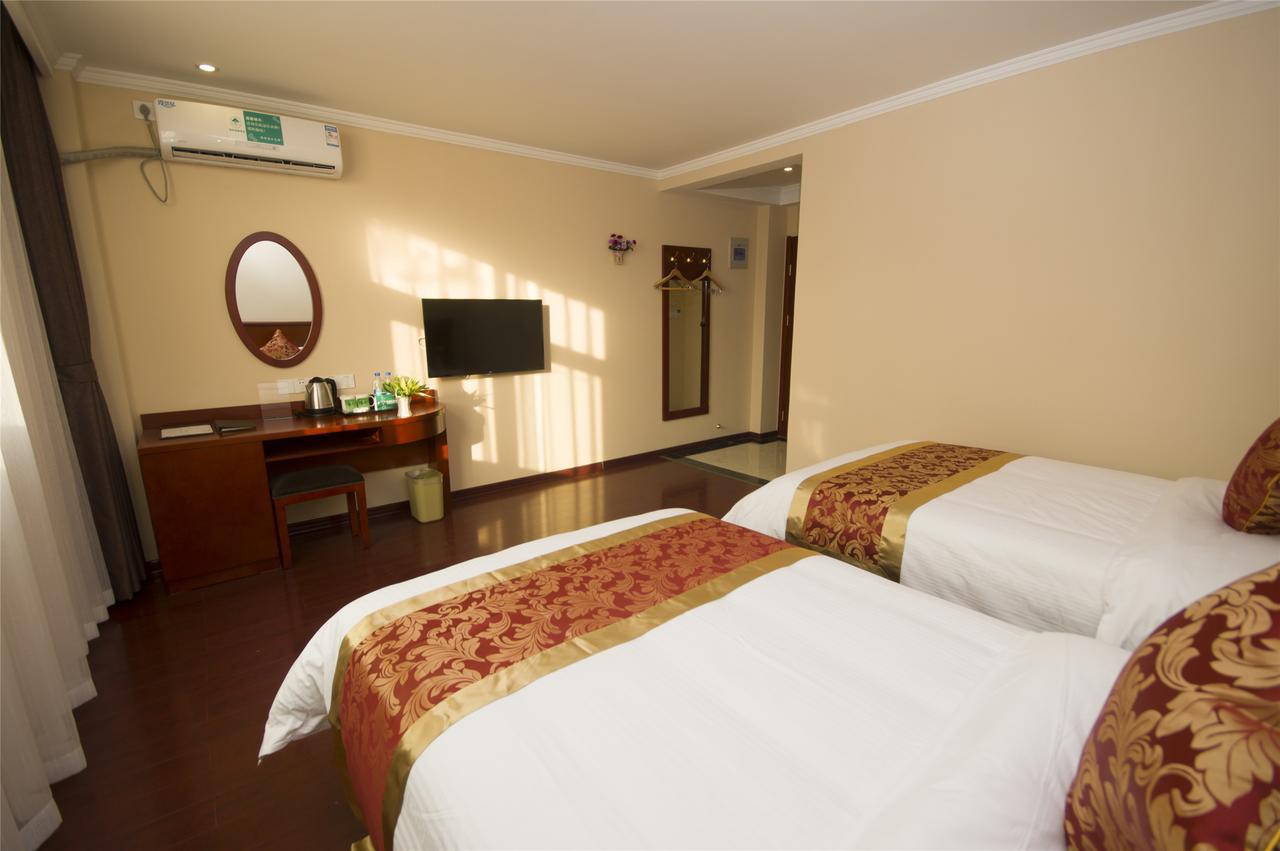 Greentree Inn Liaoning Dalian Development Zone Jinma Road Pedestrian Street Express Hotel Екстериор снимка